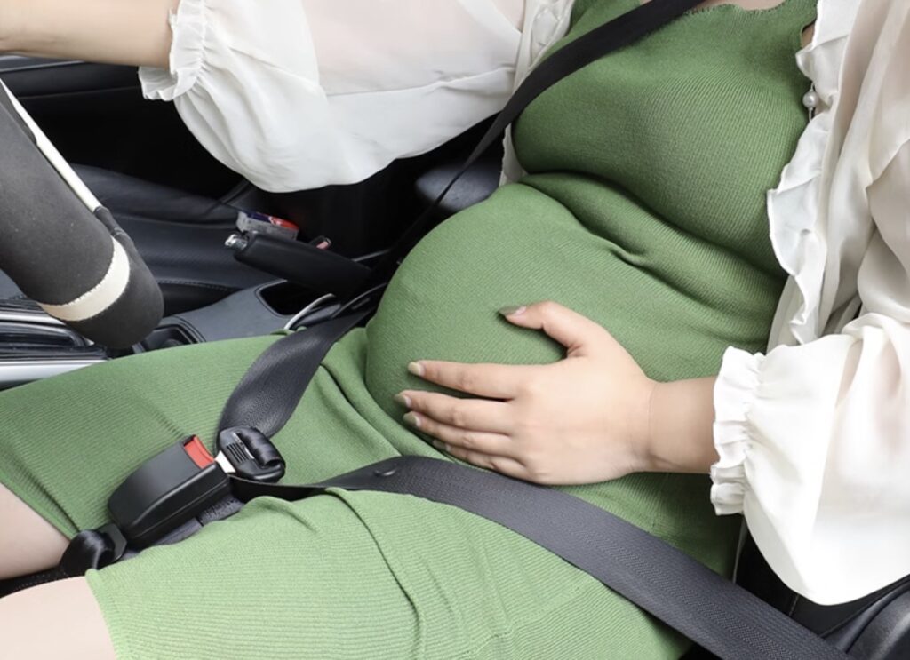 pregnancy seat belt