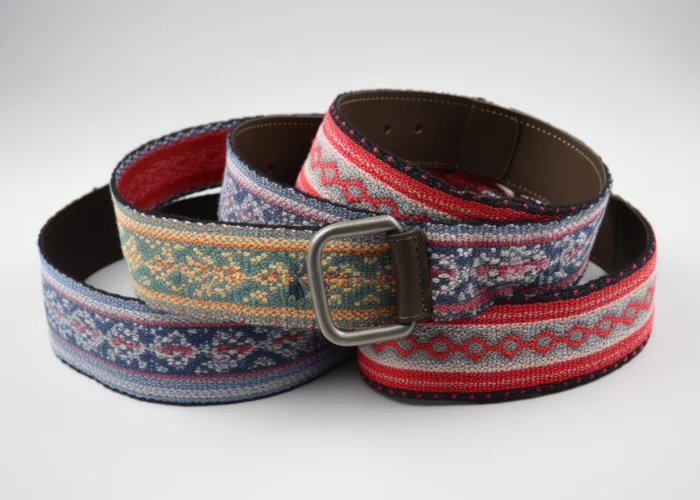 custom jacquard webbing belt. repeat colors